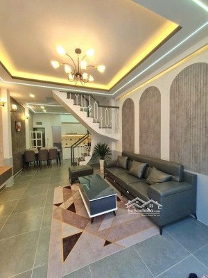 bán nhà khu vip phan xích long, phú nhuận giá 5tỷ3 gần bệnh viện hoàng mỹ,shr hxh 5m, 90m2