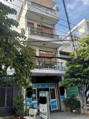 bán mt đang cho thuê 20 triệu đường số, quận 7. giá 5 tỷ 850/ 4mx18m. cách siêu thị lotte 5 phút