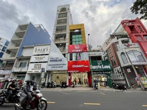 chính chủ bán nhà mt số 124 nguyễn trãi, p.3, quận 5, (5x21m, cn:105m2) giá 56 tỷ tl