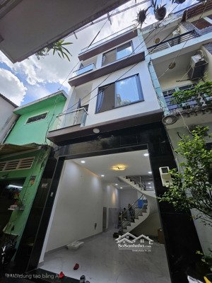 nhà mới ở ngay 4.2x11m 3 lầu 4pn gần chợ tân bình