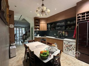 cực hiếm - bán nhà phan đình phùng - 40m2 - 5 tầng - 3.2m mặt tiền - 11.3 tỷ - gần phố - gần hồ tây