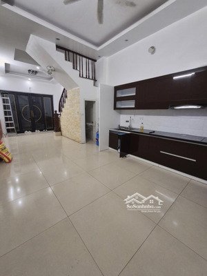 bán nhà nguyễn ngọc nại 5 tầng đẹp phân lô quân đội ô tô đỗ cửa hai mặt thoáng