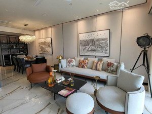 cho thuê the galleria-metropole 4 phòng ngủ thang máy riêng tầng cao view sông cầu bason ,bitexco