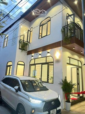 (duy nhất) mặt tiền khu k300 , dt 7 x 11 , 3 tầng, 14,9 tỷ ngay pico plaza cộng hòa