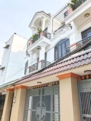 nhà hẻm xe hơi, ngang khủng 6,2m, nội thất đủ đẹp tại phạm hữu lầu, phú mỹ, quận nhỉnh 7 tỷ