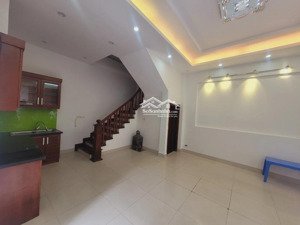 bán nhà siêu hiếm vương thừa vũ, lô góc, ô tô vào nhà, kinh doanh đỉnh, mt 4,8m.