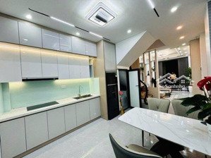 nhà đẹp tôn đức thắng ngõ thông, trung tâm đống đa giá chỉ 7.2 tỷ