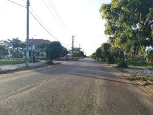 bán lô góc 2 mặt tiền, 140m2 ngang 6.5 m đường 7.5m, view cầu viêm đông, kđt ngọc dương riverside