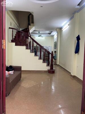 Cho Thuê nhà riêng Tân Lạc, Đại La, Hai Bà Trưng 40m x 4T, 4 ngủ giá 12 TR, ở GĐ - nhóm