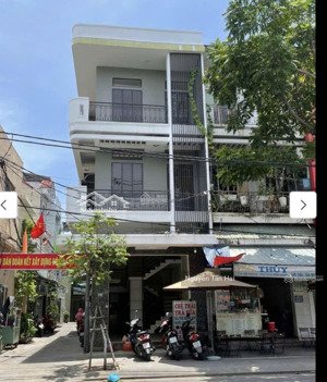 [ ngộp bank ] bán nhà lô góc 2 mặt tiền đang cho thuê 20tr/tháng gần chợ tam giác