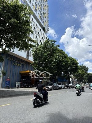 bán nhà cấp4 đường cao thắng-quận10- 71m2- ngang 5m- 2 mặt hẻm trước sau thoáng mát- giá chỉ 8,8 tỷ