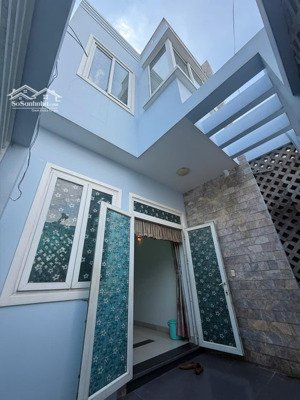 duy nhất 1 căn giảm sốc từ 6,3 tỷ còn 5,2 tỷ chủ gửi bán nhà 3 tầng - trục đình phong phú -