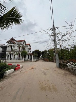 đầu tư tiềm năng, bán đất liên nghĩa văn giang, ngõ thông ô tô tránh. mt= hậu: 6m, chỉ nhỉnh 2tỷ