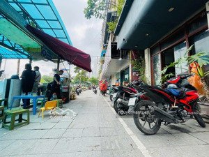 siêu hiếm ! tôi cần bán nhà mặt phố tây sơn vip nhất đống đa ,kinh doanh tấp nập, vỉa hè rộng