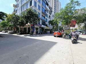 rẻ và đẹp nhất liền kề văn khê, phân lô ô tô tránh, vỉa hè rộng, 50m2 x 6 tầng chỉ nhỉnh 14 tỷ.