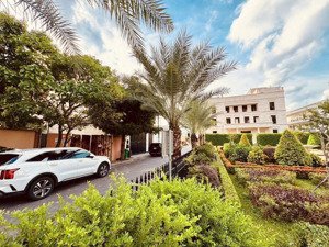 khuôn đất siêu đẹp - view công viên - khu quốc hương full thổ cư