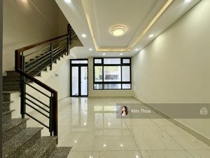 nguyên căn 5x21m, hầm 4 tầng (400m2), có 5pn 5wc ở vạn phúc, thang máy, máy lạnh, hầm xe. giá 35 tr