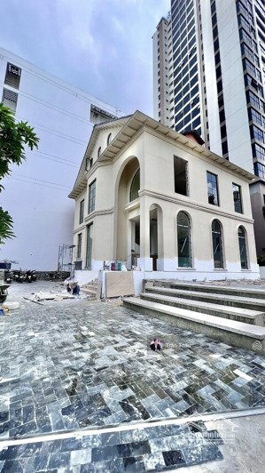 villa góc 2mt thảo điền, q.2 40x29m cn 654.7m 2 tầng giá 143 tỷ