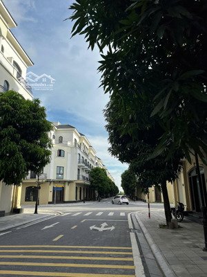 bán nhanh liền kề ô tô đỗ cửa xây 5 tầng 63m2 gần công viên vh ocean park 2 sẵn sổ giá 8 tỷ 4