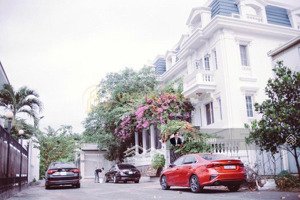 mt thảo điền, q.2 19x17.8m dtcn 333m 1 trệt + 2 lầu giá 82 tỷ