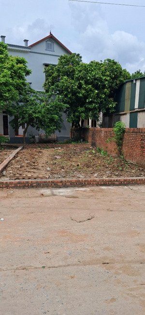 bán đất tại xã phú sơn - gia lâm ( cũ) , giá chỉ nhỉnh 2 tỷ , diện tích 41m2, pháp lý đầy đủ