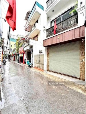 bán nhà bồ đề 45m2 x 5t, mt 4m nhỉnh 7 tỷ ngõ oto ,nông ,đẹp