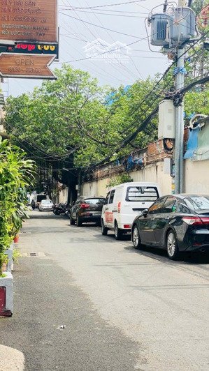 bán toà nhà chdv tô hiến thành q.10 - doanh thu 60tr/ tháng - hxh - 72m2 - 7pn - thang máy -16,2 tỷ