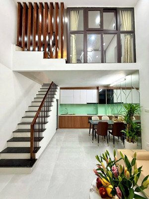 siêu rẻ mua nhà cho con đi học tại trung tâm hà nội, full nội thất mới tinh.giá chỉ hơn 5 tỷ.