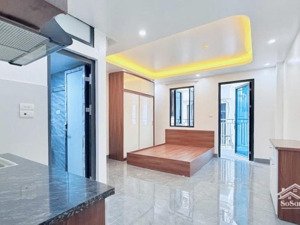 bán chung cư mini cầu giấy, 80m*7t 15pkk, oto, ngõ thông, thang máy, đủ pccc, gpxd, dt 80tr/th