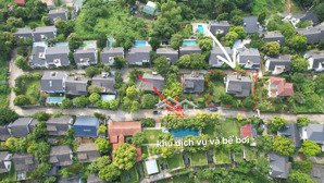 cần bán gấp căn biệt thự 3 mặt tiền nằm trong khu nghỉ dưỡng beverly hill