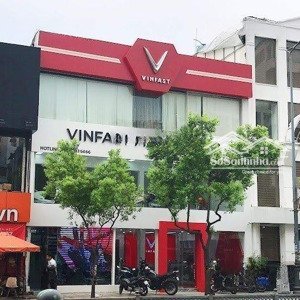 ngang lớn 10x30m đường trường sơn - trần quốc hoàn tân bình - bán 60 tỷ