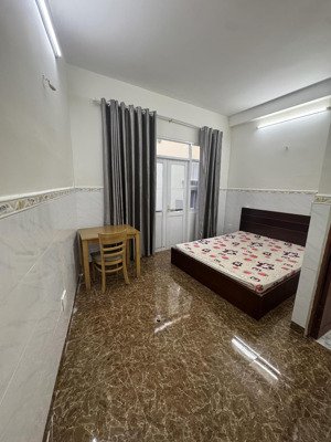 cho thuê căn hộ dịch vụ đầy đủ nội thất khu sân bay tân sơn nhất