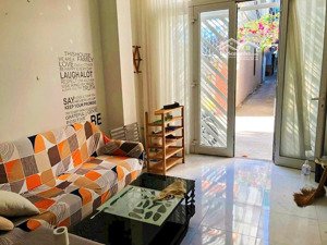 nhà 2,5 tầng nguyễn thiện thuật _ đường ô tô [ cách biển trần phú : 400m ] giá: 5,5 tỷ.