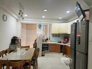 giảm giá 100 triệu để giá 5tỷ9 con đường sầm uất kinh doanh mua sấm bán căn nguyễn đình chính