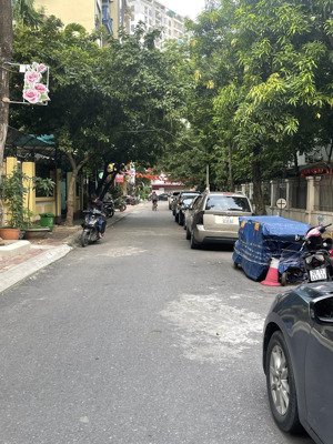 phân lô bàn cờ - phố nguyễn thị định - vỉa hè - 2 ô tô tránh, cách phố 10m, 145m2 x 5 tầng. mt 8.6m