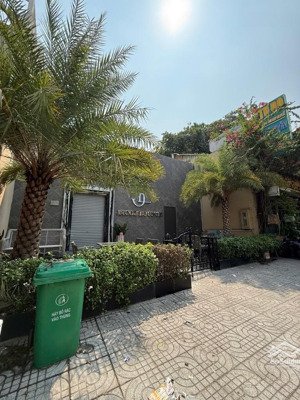 bán nhà 149.7 tỷ - mặt tiền đường cô bắc phường cô giang quận 1