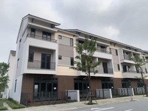 bán shophouse 4 tầng centa diamond vsip bắc ninh giá chỉ 5,1 tỷ cơ hội hiếm! sổ đỏ trao tay