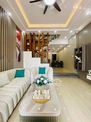 siêu phẩm 3 tầng cù chính lan - đường nhựa ô tô 7m - thông thẳng hà huy tập thanh khê đà nẵng