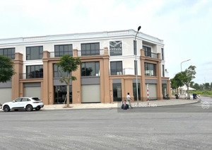 cho thuê shophouse lô góc 3 mặt tiền trục đường 39m sầm uất vinhomes vũ yên