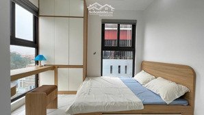 bán nhà xuân thuỷ, 50m2, 9 phòng kk, full nội thất, ô tô 30m