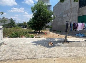 chủ ra nước ngoài ra gấp đất đ. trần văn trà, xã bình minh, tây ninh, 850tr/120m2, gần chợ đêm,shr