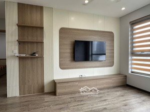 bán căn hộ tầng trung 2n2vs hà đô park side, 6,9 tỉ, view công viên cầu giấy. liên hệ: 