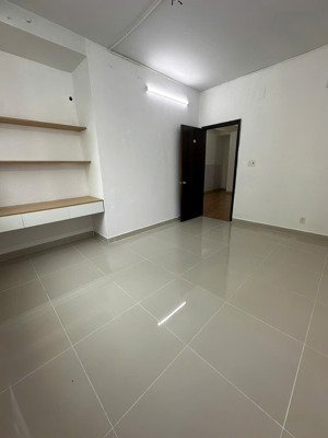 bán căn hộ belleza. dt 46,6 m2, 1pn, có sổ hồng, nhà mới sạch đẹp, chủ hỗ trợ vay. giá: 2,4 tỷ
