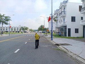 bán shophouse 4pn, 4wc, 140.8m2 tại dx 614, bàu bàng, bình dương, 2 tỷ