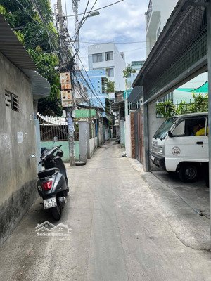 chủ cần bán gấp căn nhà vĩnh nguyên giá rẻ. diện tích 45m gần biển. gần bien. giá chỉ 3.6 tỷ