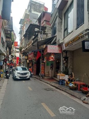 hơn 7 tỷ có nhà đẹp 2 thoáng-ở ngay -ngõ nông- yên hoà-cầu giấy
dt 36 m-mt5 m