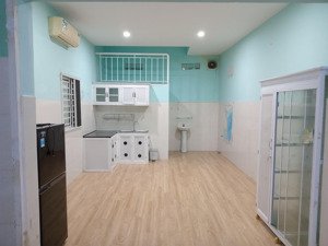 nhà sân xe hơi, mặt tiền, đầy đủ tiện nghi huỳnh văn lũy, phú mỹ, tdm
