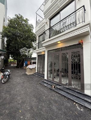 bán nhà cự khôi - long biên ( 500m ra cầu vĩnh tuy)