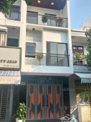 bán nhà mới 3 tầng mặt tiền đường b5 kđt vcn phước hải giá chỉ 6,69 tỷ