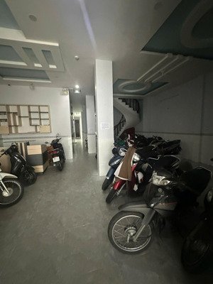 bán cặp căn hộ dịch vụ đường dương đức hiền dt 8,2x30 đúc 1 trệt 4 lầu có 30 phòng bán 29 tỷ